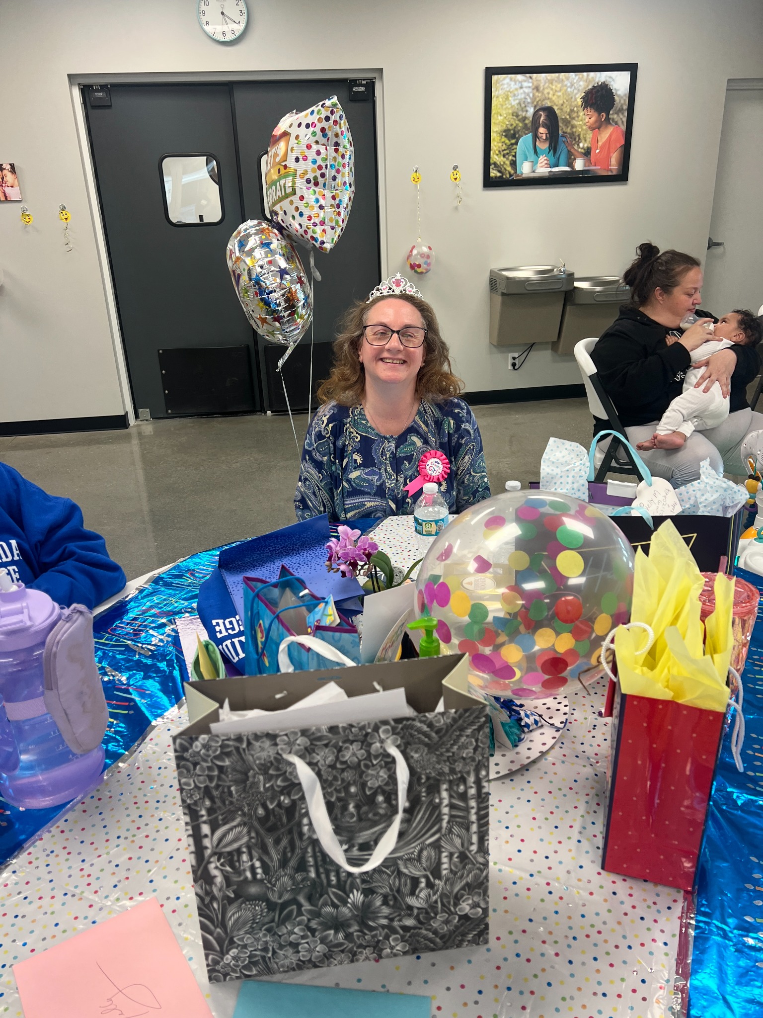 Woman celebrating her birthday at Helen’s House Women and Children’s Center in Melbourne Florida